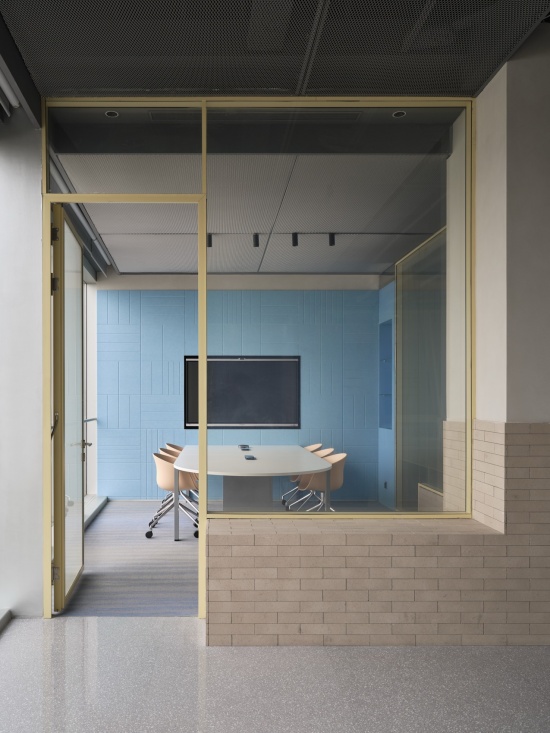 a robot space with a human touch by hcch studio