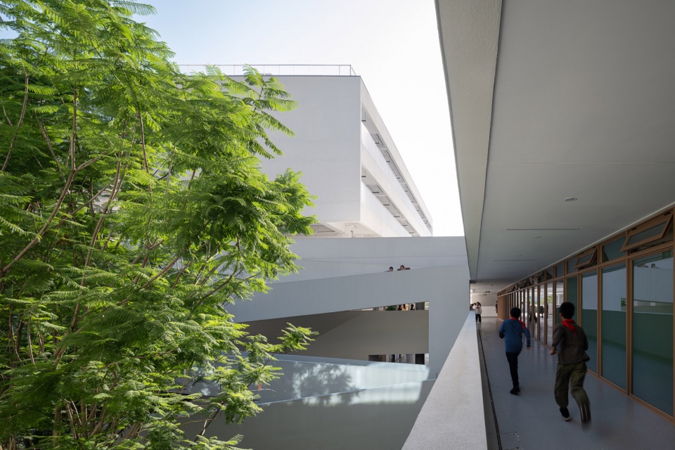 chengdu haiyang road middle school by changwu architects