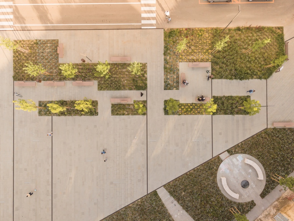 Piazza San Lorenzo Redevelopment by MICROSCAPE