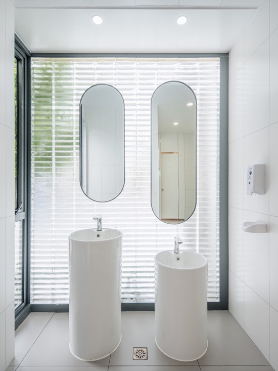 The Xuhui Toilet by VIASCAPE design