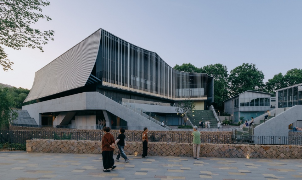 moganshan liaoyuan theater by incls