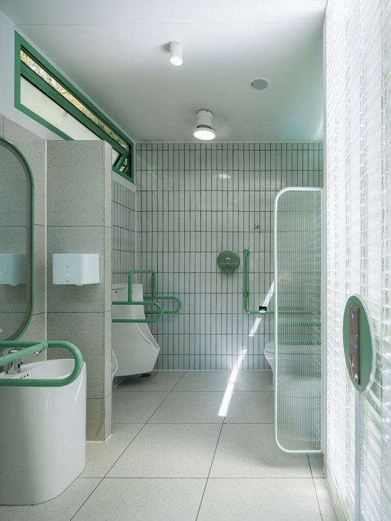 The Xuhui Toilet by VIASCAPE design