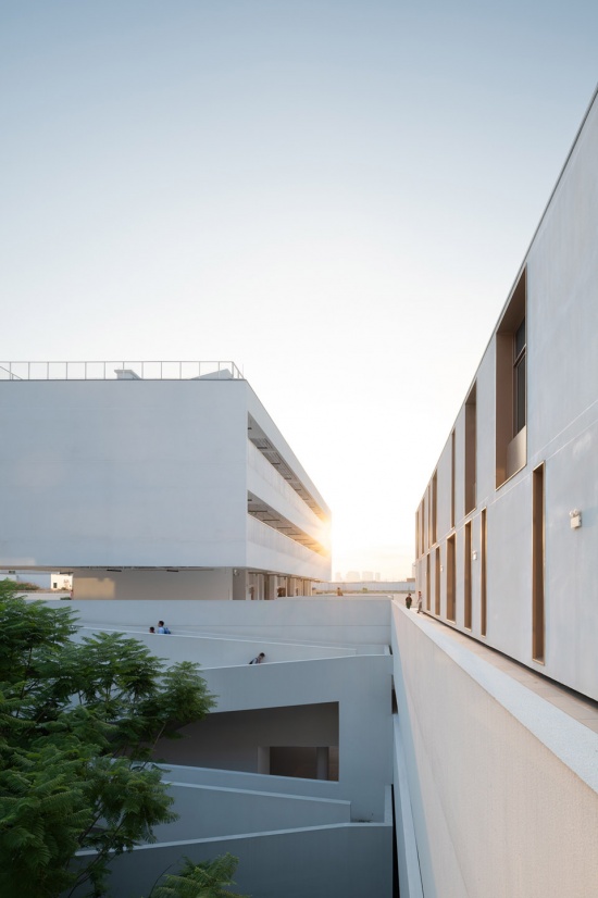 chengdu haiyang road middle school by changwu architects