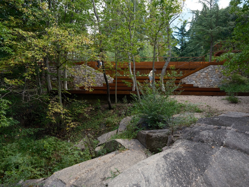 mist peak terrace at shimenli area by atelier scale