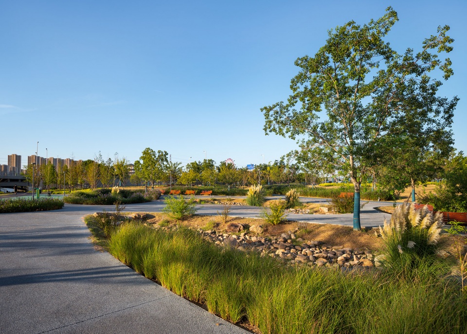 XICHENG CANAL LANDSCAPE by Brearley Architects Urbanists BAU