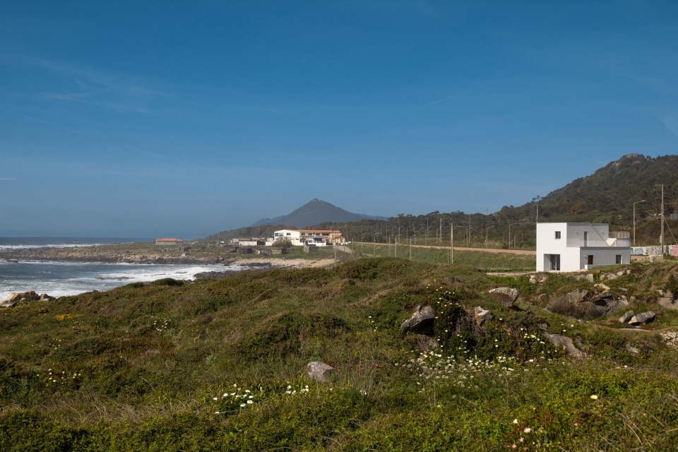 ancora house by tiago sousa arquitecto