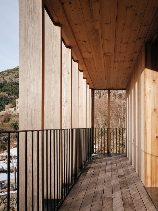 Corsican pine housing