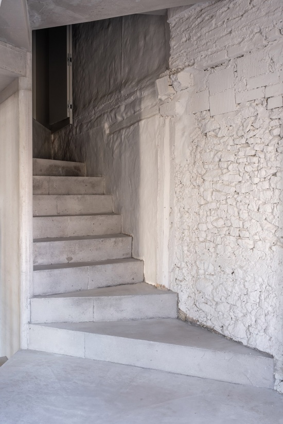 transformation flarzhaus uster by balissat kacani stefan wulser