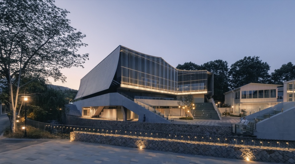 moganshan liaoyuan theater by incls