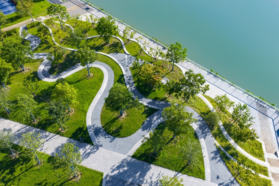 XICHENG CANAL LANDSCAPE by Brearley Architects Urbanists BAU