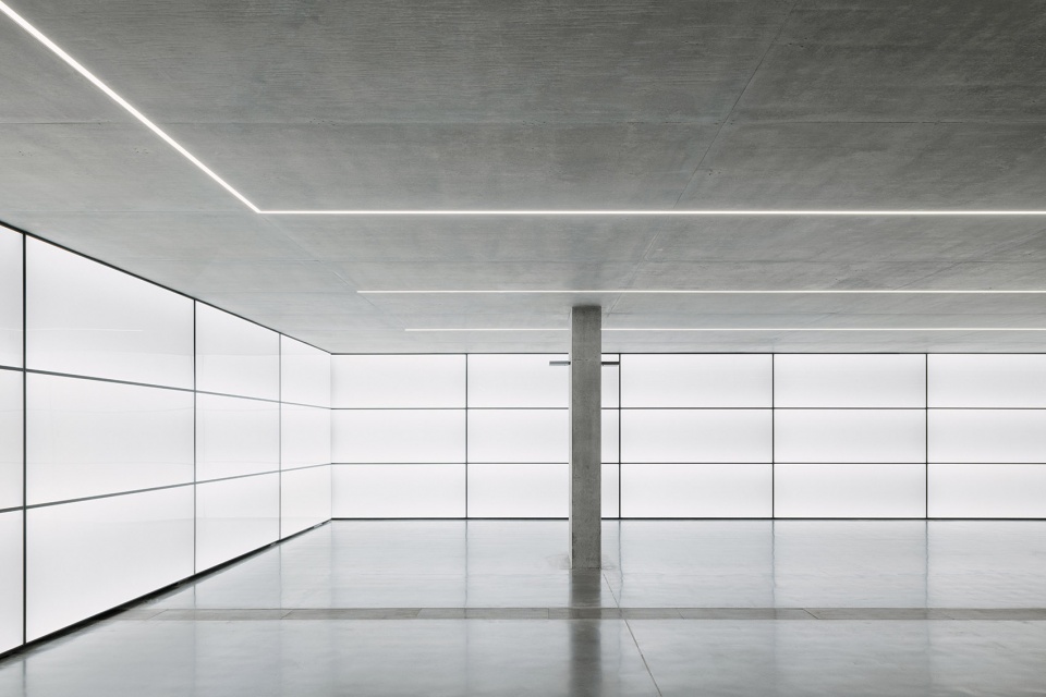 adelaide street house by robert simeoni architects