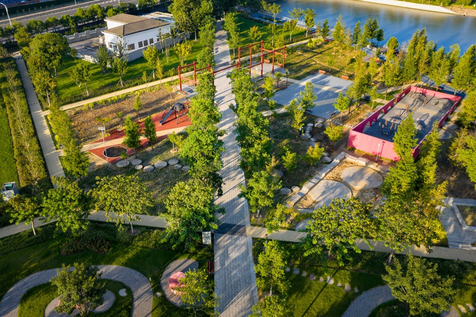 XICHENG CANAL LANDSCAPE by Brearley Architects Urbanists BAU