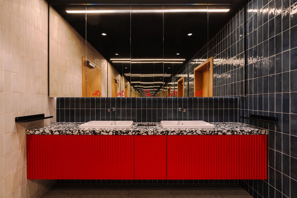 ING Hubs Poland Office by MIXD