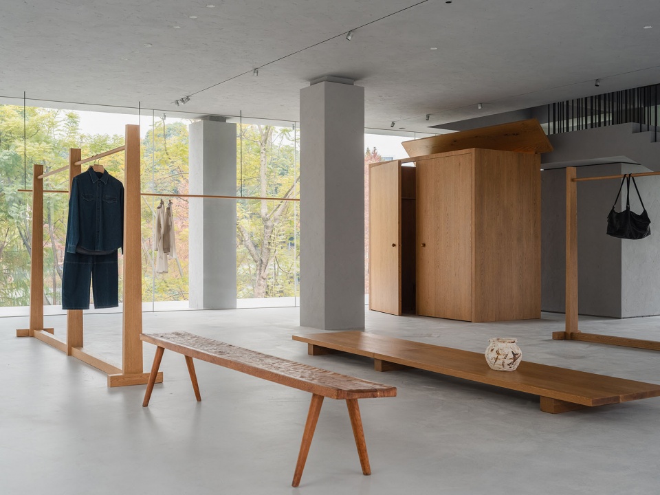 Yearly Plan House by HUI PAN ARCHITECTS