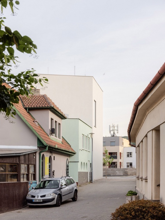 Stara hasicka New Community Centre by schwerpunkt