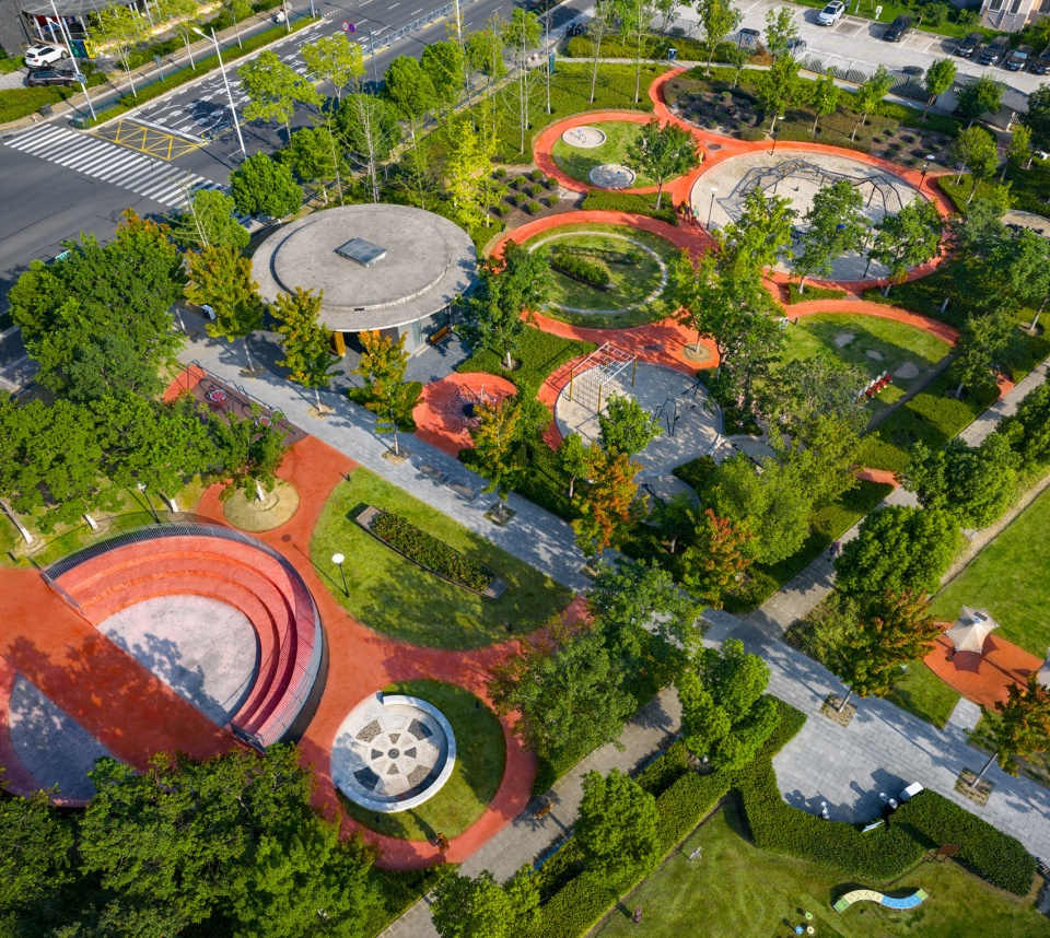 XICHENG CANAL LANDSCAPE by Brearley Architects Urbanists BAU