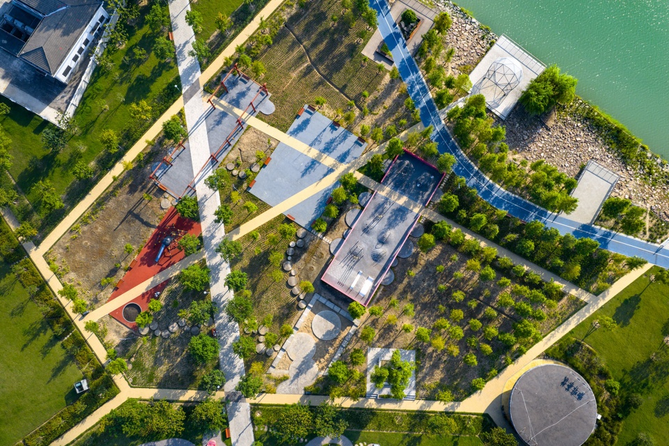 XICHENG CANAL LANDSCAPE by Brearley Architects Urbanists BAU