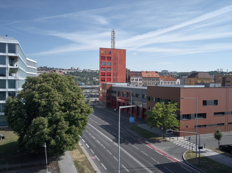 prague fire rescue service by architektura