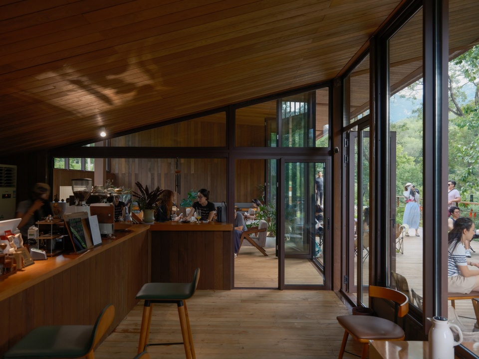 mist peak terrace at shimenli area by atelier scale