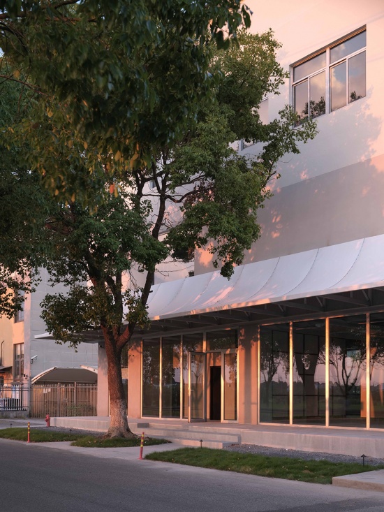 qingdeng village public gallery by atelier anonymou