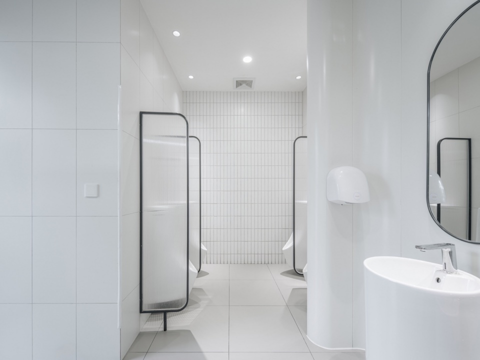 The Xuhui Toilet by VIASCAPE design
