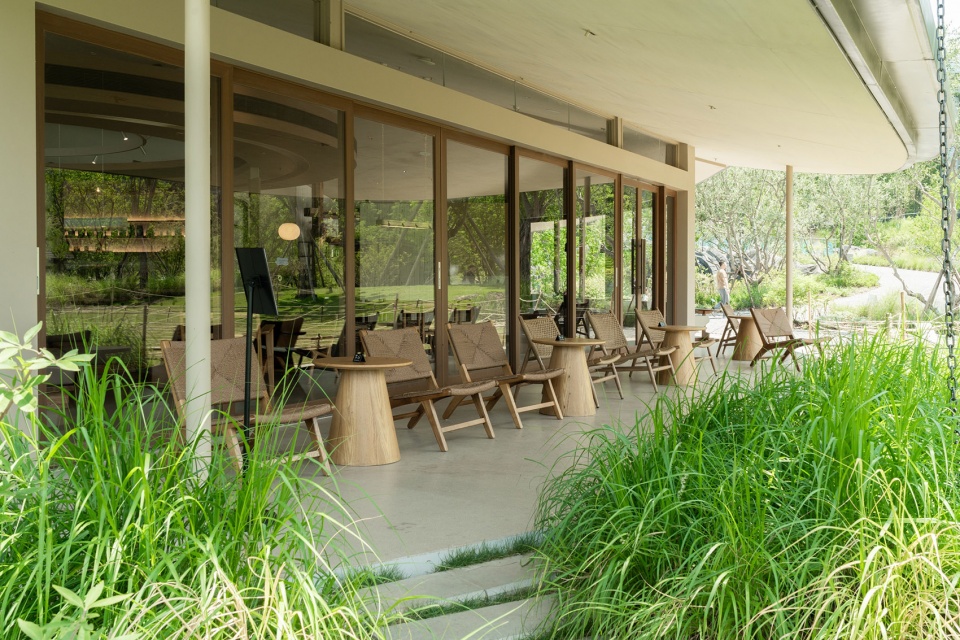 beast garden cafe by why would