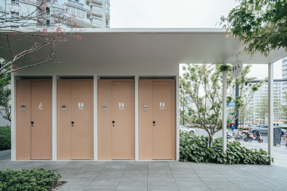 The Xuhui Toilet by VIASCAPE design