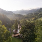 昆嵛山石门里景区雾峰溪岸，烟台 / 大小景观