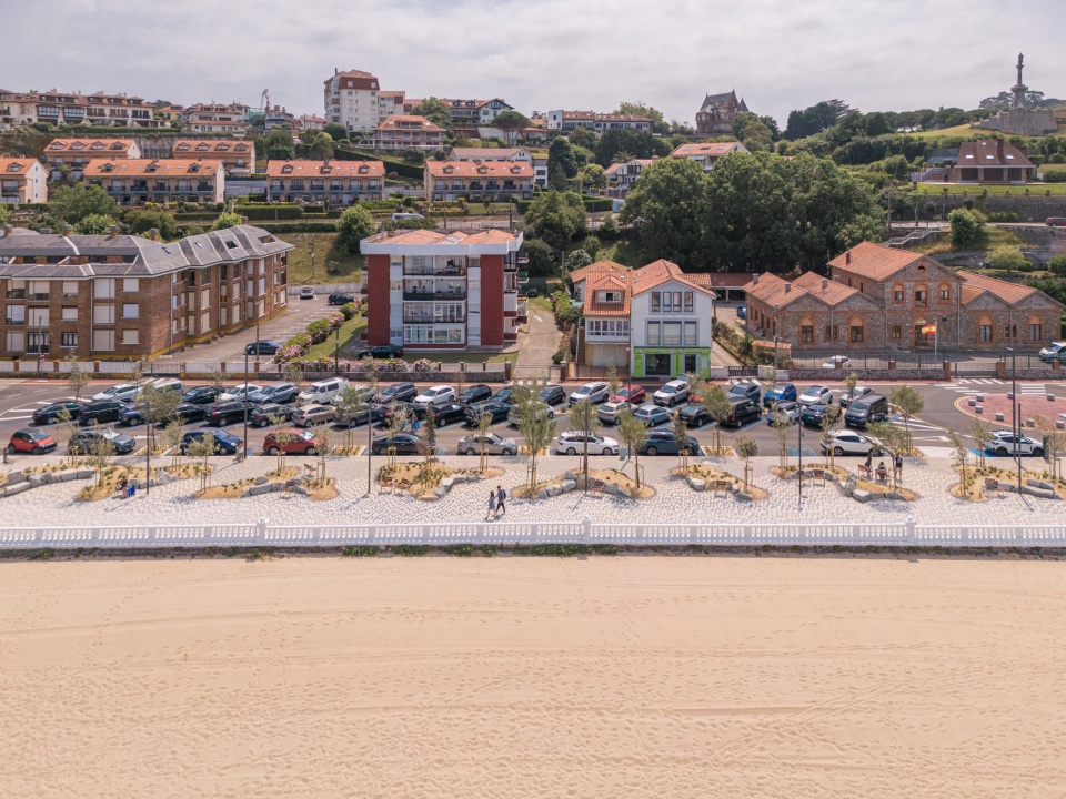 Comillas Waterfront Promenade