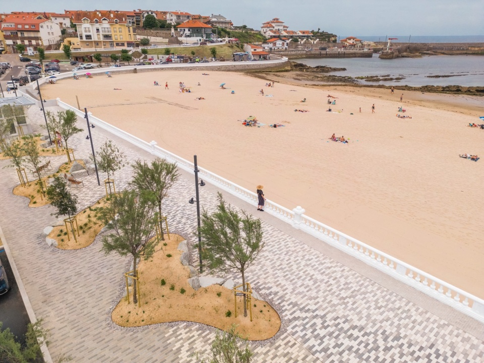Comillas Waterfront Promenade