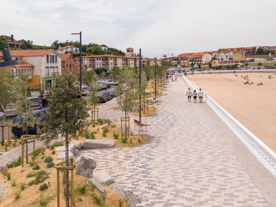 Comillas Waterfront Promenade