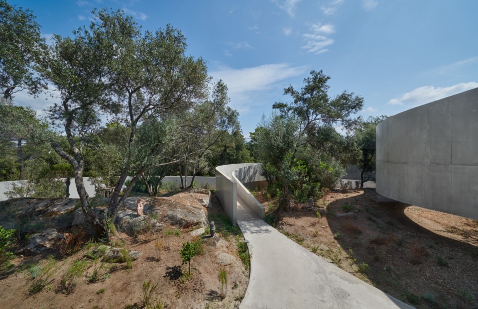 Animu Media Library in Porto Vecchio by Dominique Coulon