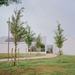 开放庭院：Tres Cantos市民与家庭中心，西班牙 / Frade Arquitectos