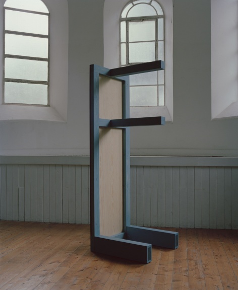 竖向构件背面 / Rear view of a vertical element