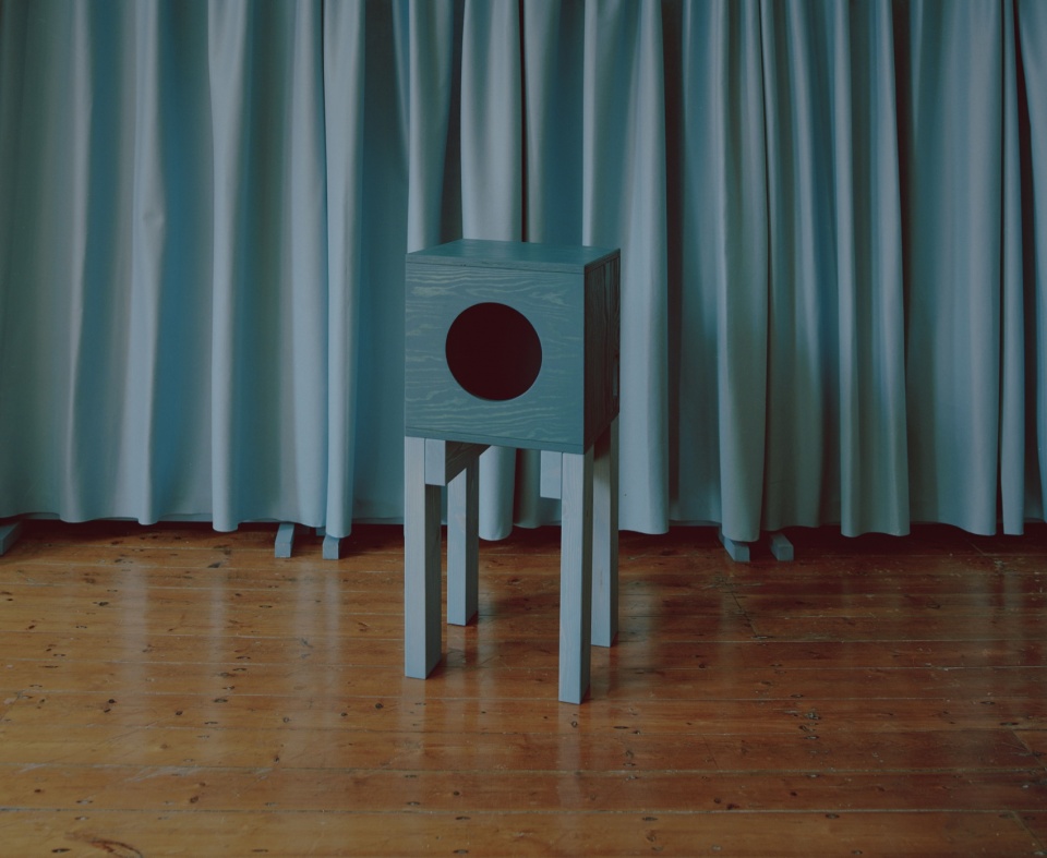 座椅的色彩与构造 / Colour and construction of a chair
