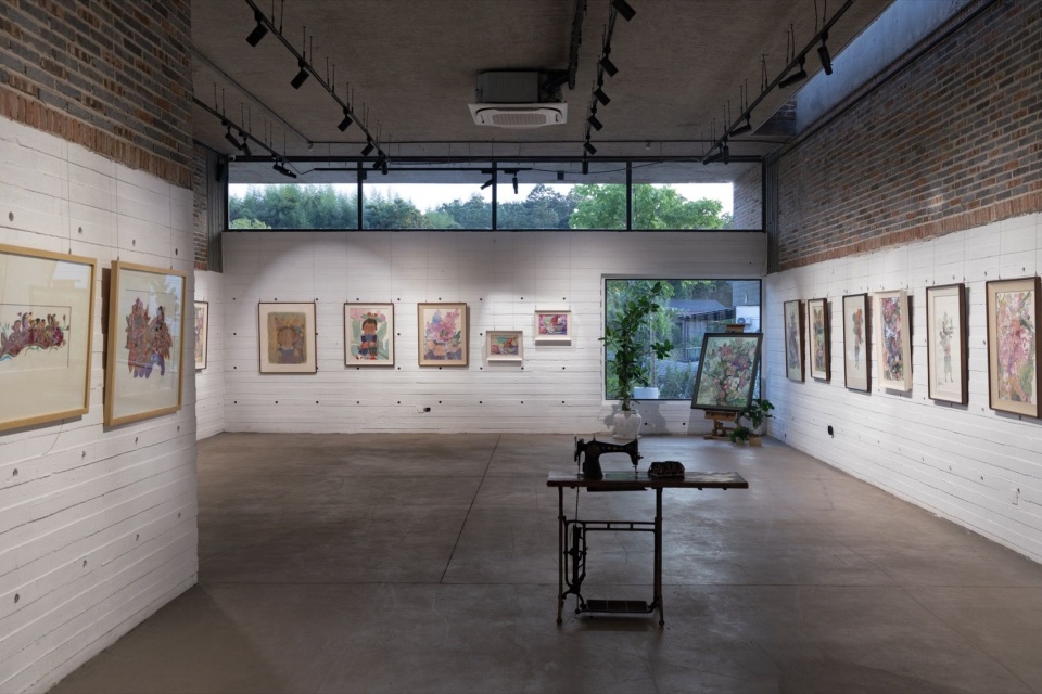 画作展厅 / Exhibition gallery