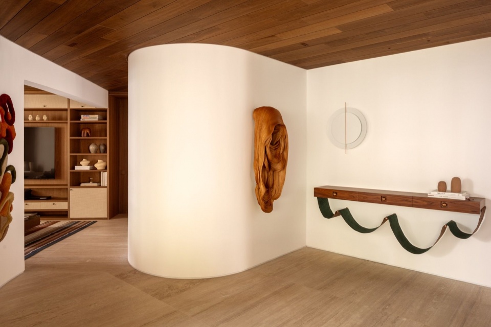 一体化的入口门厅 / Integrated entrance hall