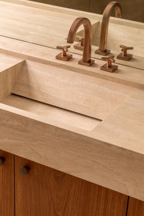 浴室石材台面 / Stone bathroom countertop