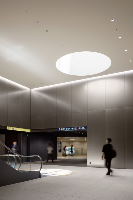 地铁连接口大厅 / The subway connection hall