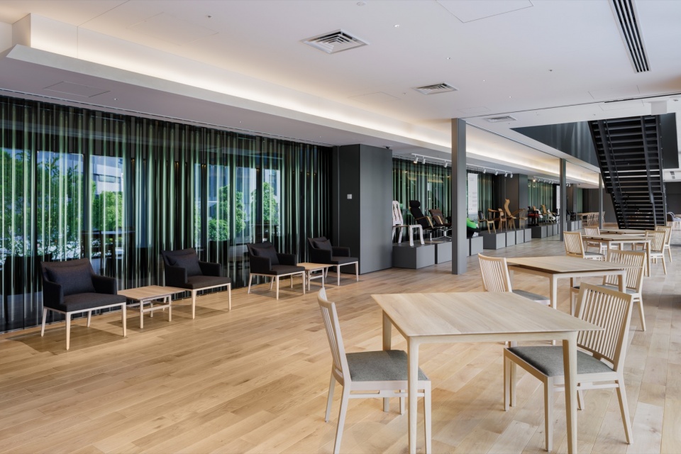 大堂休息区 / The lobby lounge