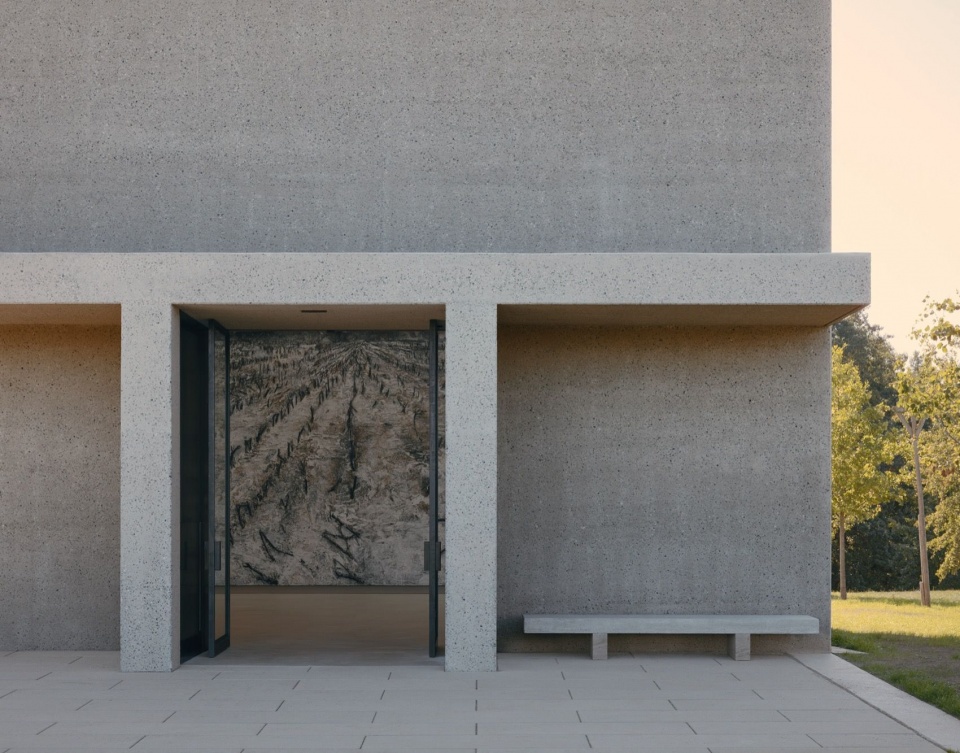 入口门廊 / Entrance portico