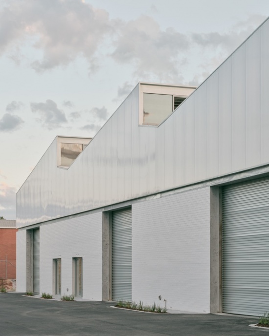 Bayswater Warehouse — facade corner