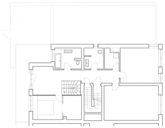改造前上层平面图 / Upper-level plan before renovation