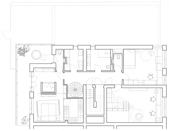 改造后上层平面图 / Upper-level plan after renovation