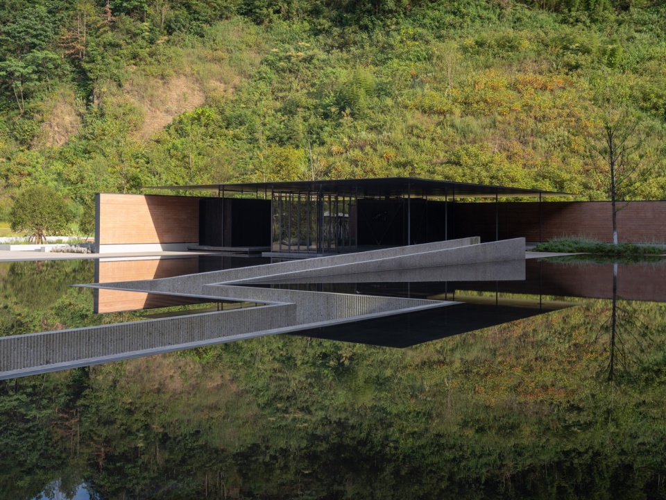 接待中心与水景,Visitor reception and reflecting pool