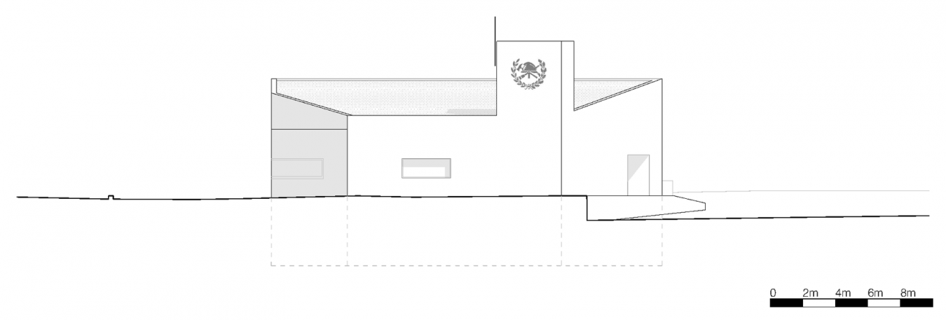 南立面图 / South elevation