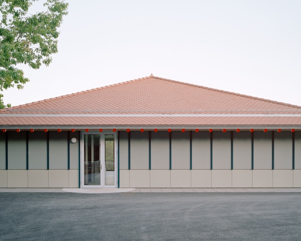 入口正立面 / Entrance facade