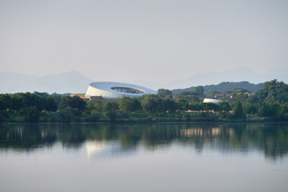 沿衢江透视 / View along the Qujiang River