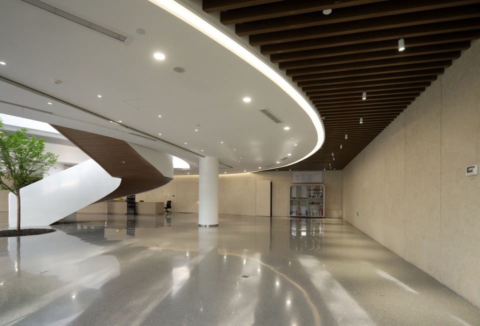 游客服务中心室内 / Interior of the visitor service center
