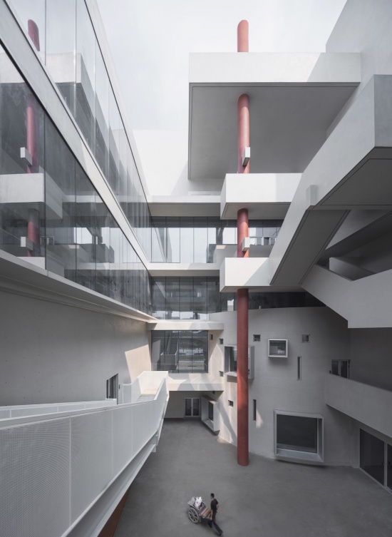 青少年宫内天井 / Inner courtyard